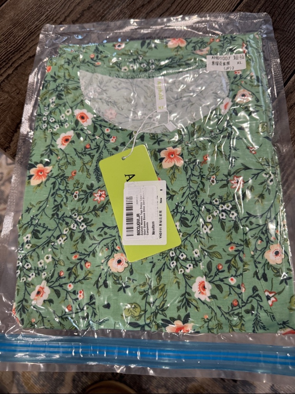 Floral Green Women’s Blouse - Casual Short Sleeve